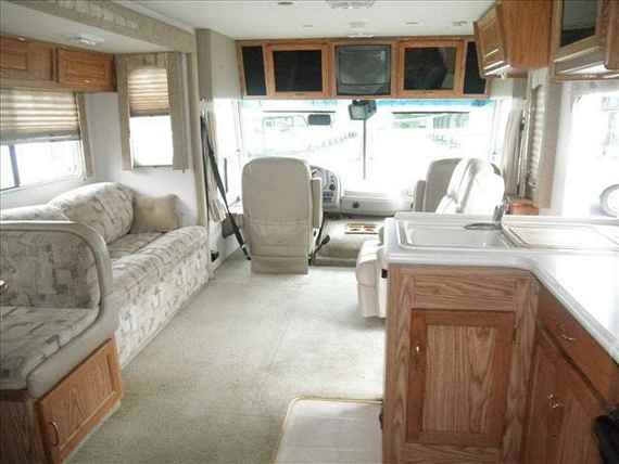 How to install a large-screen TV in an RV