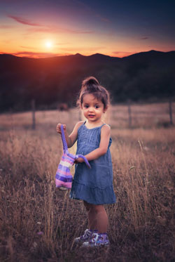 A kid eager to discover the world, but a little bit scared