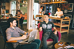 Are you a nomad or an expat&##x3f;